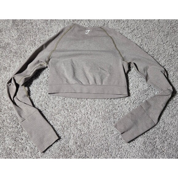 Gymshark Flex Sports Long Sleeve Crop Top Gray Tan - Picture 2 of 4